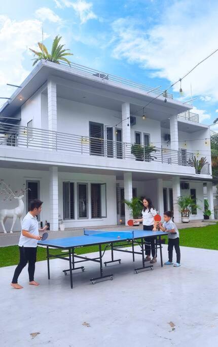 Garden Villa By Villapedia ボゴール エクステリア 写真